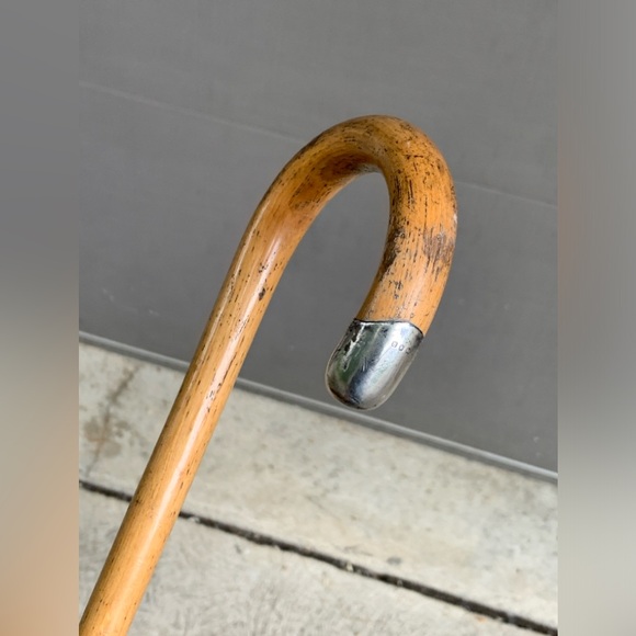 Antique Hallmarked Sterling Silver Blond Hardwood Crook Handle Walking Stick - Picture 12 of 16